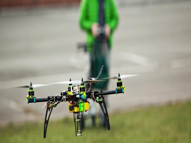 Curso em São Paulo ensina a pilotar drones