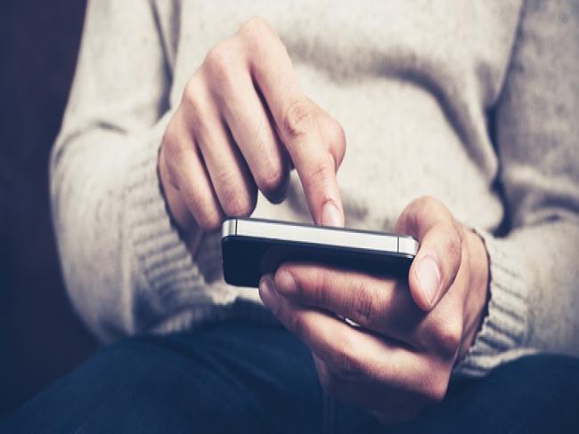 Hilton transforma smartphones em chave para dormitório