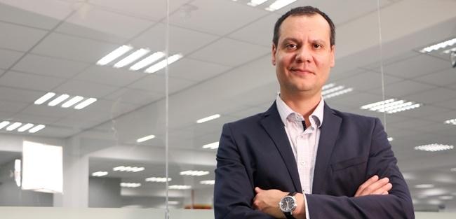 Não esqueçam dos celulares