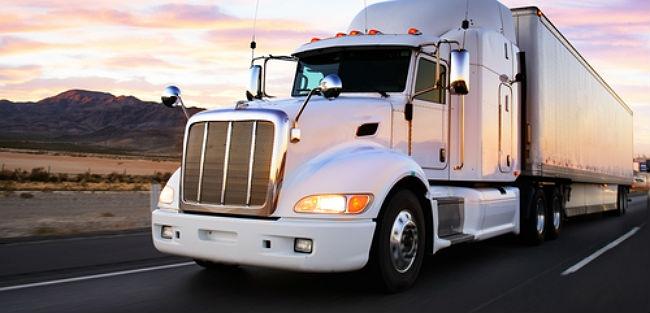 Mercedes-Benz lança primeiro caminhão elétrico