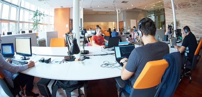 Indra lança modelo de inovação para fortalecer relação com startups e universidades