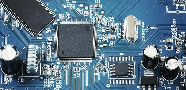 Setor eletroeletrônico fecha 736 vagas em outubro