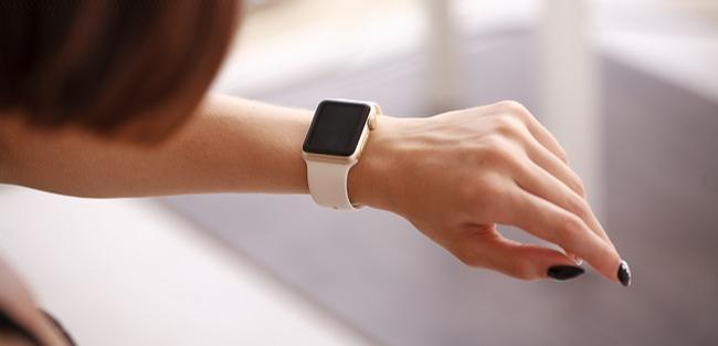 Relatórios divergem sobre situação do mercado de smartwatches