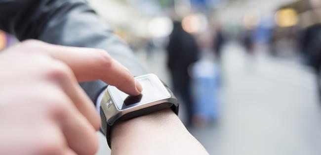 Fitbit estaria interessada na compra da Pebble para evoluir em smartwatches