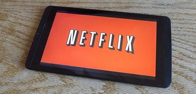 Netflix Brasil aceitará pagamento com cartões de débito Santander Mastercard