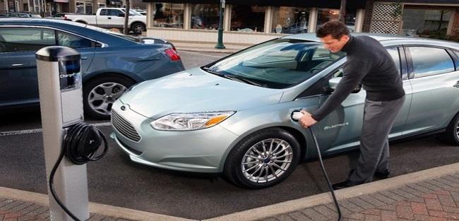 Ford tira da manga 13 novos veículos elétricos
