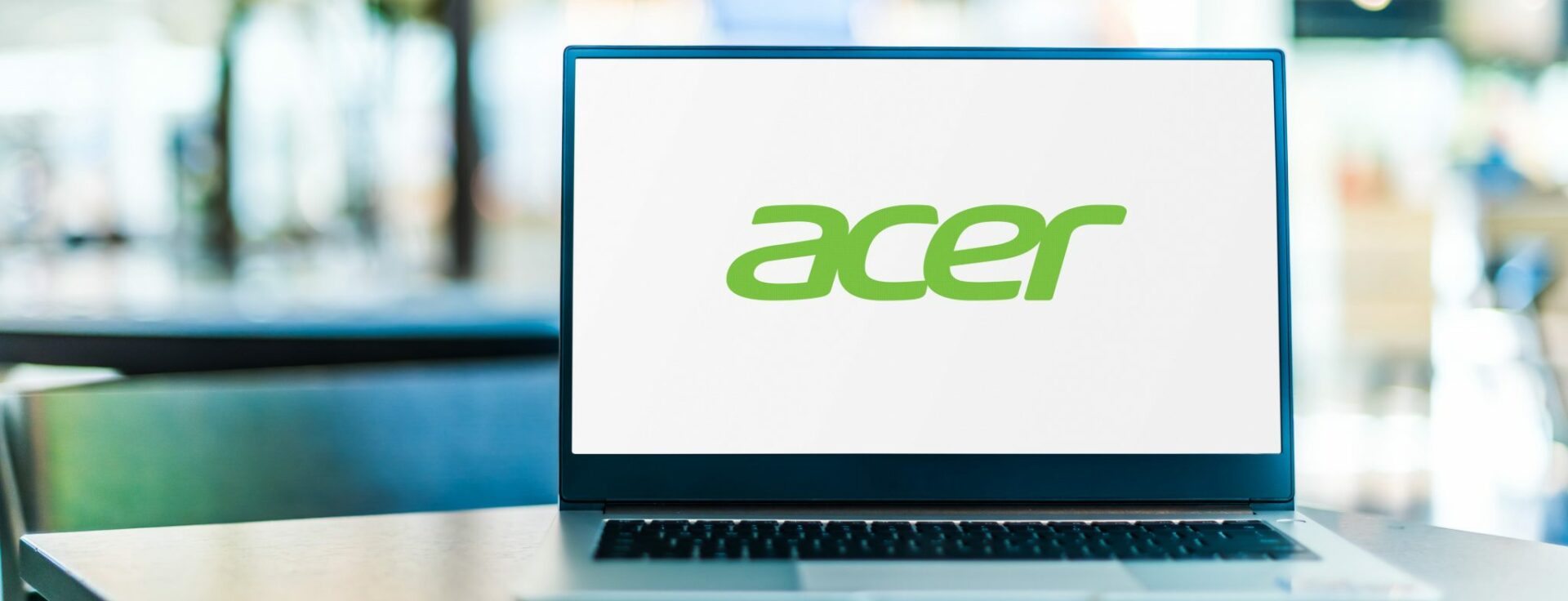 Laptop com o logo da acer