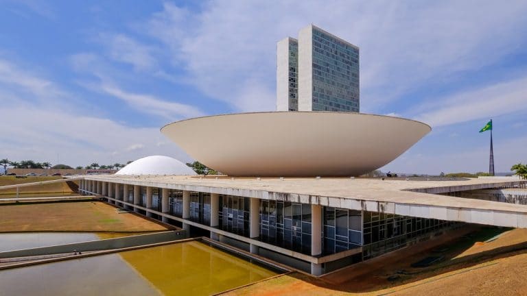 prédio do congresso nacional em Brasília df, TICs
