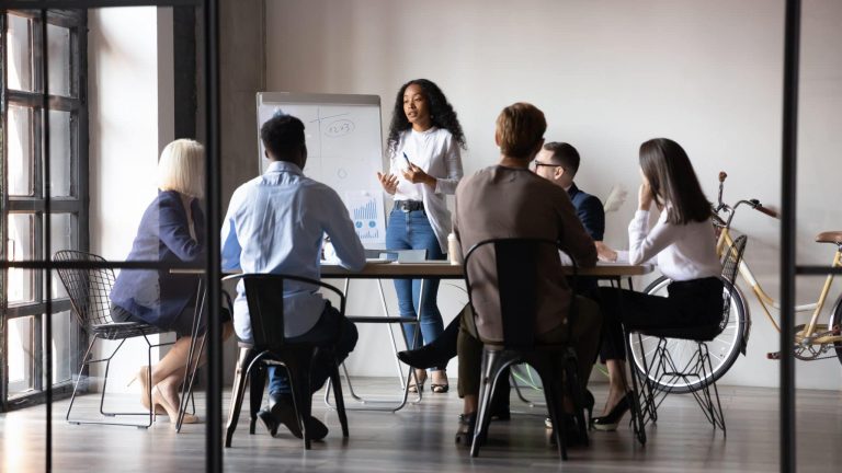 diversidade, inclusão, trabalho, reunião