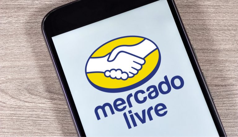 mercado livre na tela de smartphone