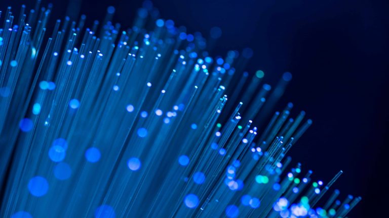 cabo fibra óptica