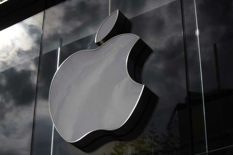 apple