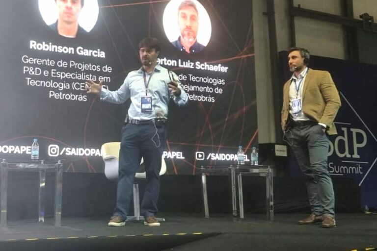 Robinson Garcia, gerente de projetos de P&D e especialista em tecnologia (CENPES) Petrobrás e Everton Luiz Schaefer, gerente de tecnologias para planejamento de Refino Petrobrás