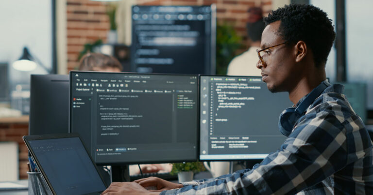 desenvolvedores tendências TI. Cursos gratuitos, tecnologia, vagas