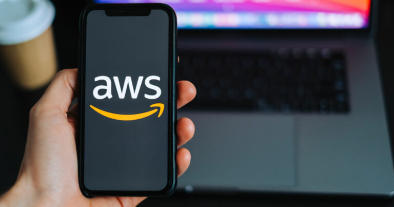 AWS, IA generativa, freshworks, amazon