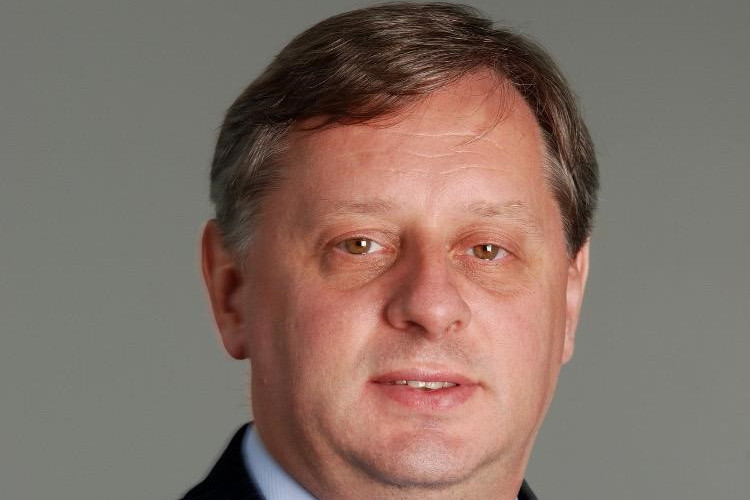 Elinton Lazzuri diretor-executivo Q13