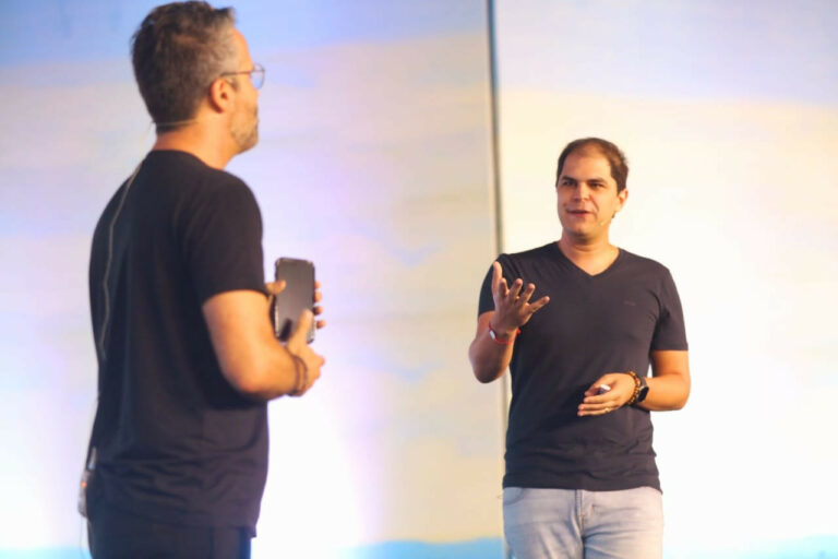 Dante Freitas e Renan Hannouche, sócio-fundadores da consultoria de TI e inovação GZero e professores da SingularityU Brasil IT Forum