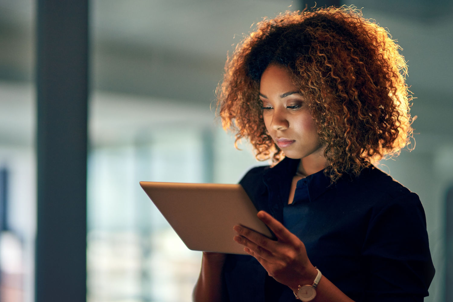 curso de programação, mulher, mulheres, tablet