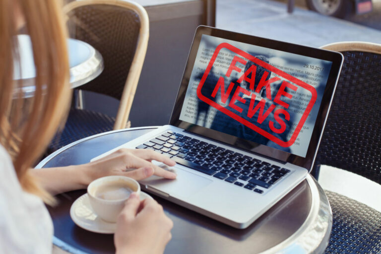 fake news, redes sociais, desinformação