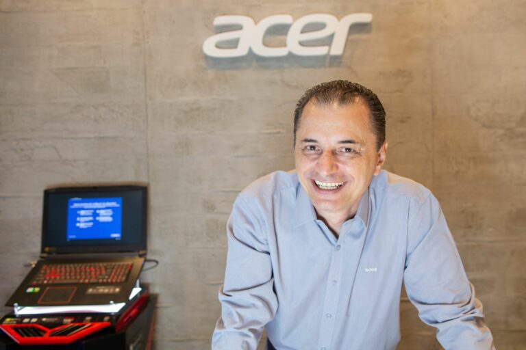 Alexandre Gerardo, Acer