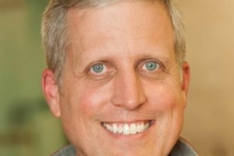 Ken Beer, general manager de Key Management Service e Encryption da AWS