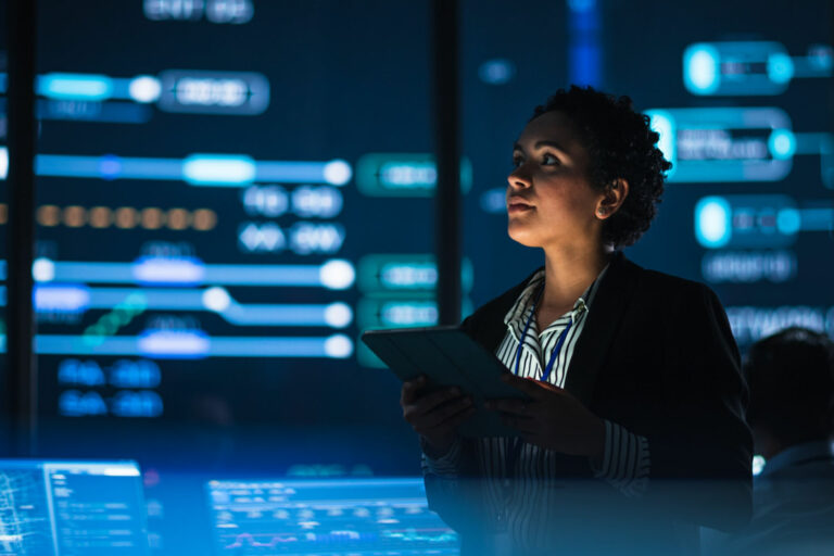 cibersegurança, mulher, pessoa, segurança da informação, especialistas em cibersegurança, ctos