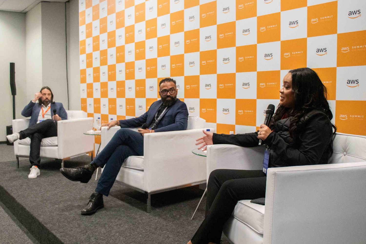 Executivos discutem sobre IA generativa