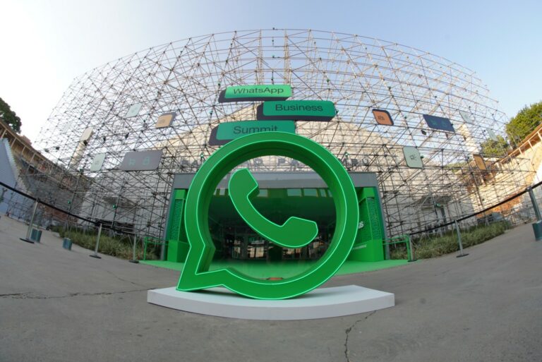 whatsapp business summit