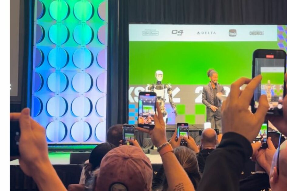 Apollo e Yemi A.D. no SXSW 2024