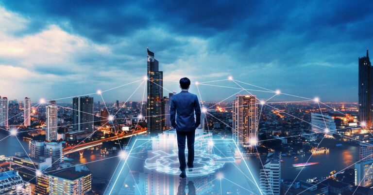 Demanda por trabalhadores de TI, desenvolvedor, executivo, líder, CEO, CIO