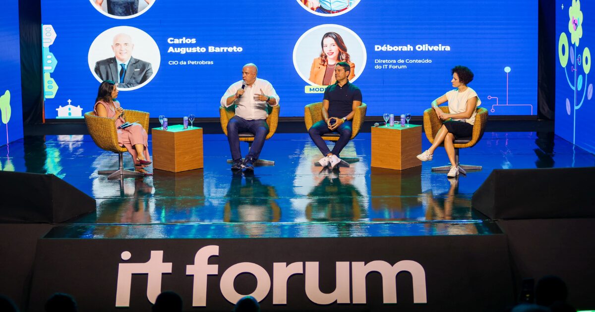 Auana Mattar, CIO da TIM, João Alvarenga, diretor-executivo de TI e Digital do Grupo Fleury e Carlos Augusto Barreto, CIO da Petrobras. Fonte: PlaypBrasil