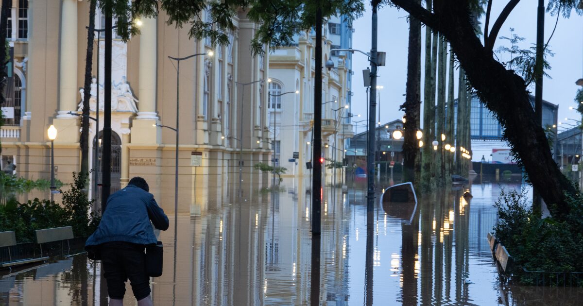 Centro histórico de Porto Alegre, RS. Empresas de tecnologia doam