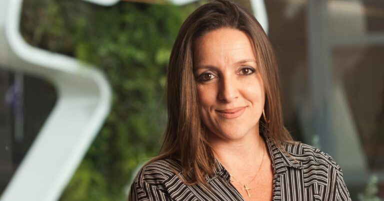 Débora Ignacio Bortolasi, diretora-executiva B2B da Vivo. Foto: divulgação.