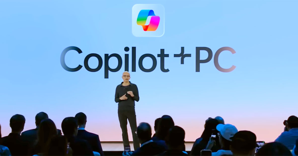 O CEO da Microsoft, Satya Nadella, apresenta a linha de computadores Copilot+, em evento da empresa em maio - Foto: reprodução