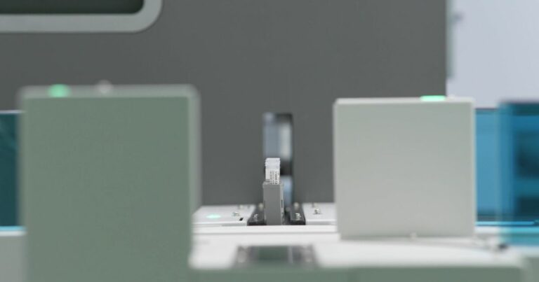 Sírio-Libanês inaugura novo laboratório de análises clínicas com automação avançada