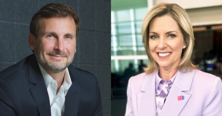 Foto lado a lado de Christiano Lucena, vice-presidente e diretor geral, e Paula Hansen, presidente e CRO, ambos da Docusign. Christiano Lucena aparece à esquerda, vestindo terno escuro e camisa branca, em frente a uma parede cinza. Paula Hansen está à direita, usando um blazer lilás claro e camisa de cetim, com o logotipo da Docusign em seu blazer, em um ambiente corporativo ao fundo.