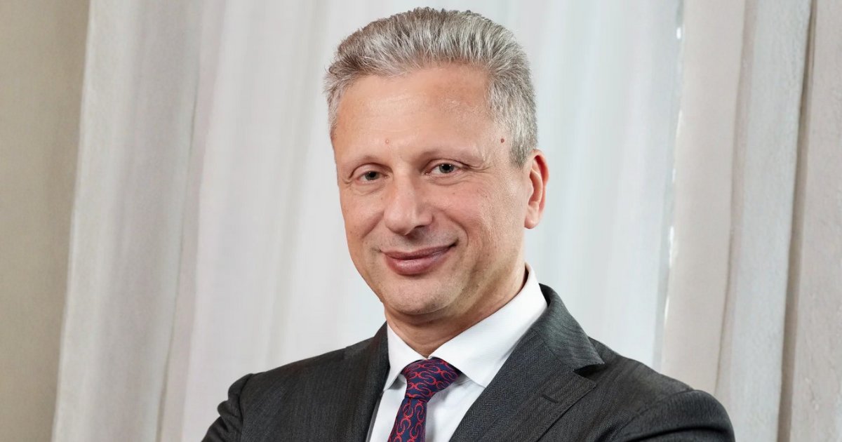 Aiman Ezzat, Capgemini